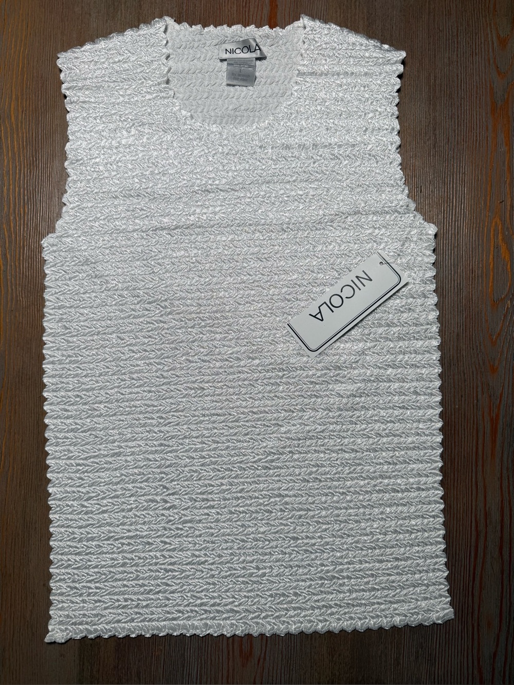 NWT Y2K Nicola textured crinkle popcorn tank top in a metallic white